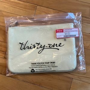 Thirty one Rubie Mini